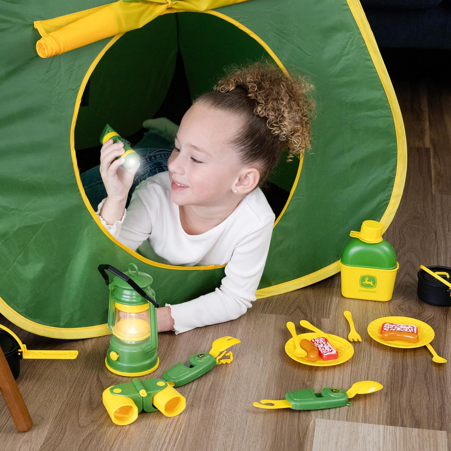 John Deere Pop-Up Camping Tent, 18 Piece Set